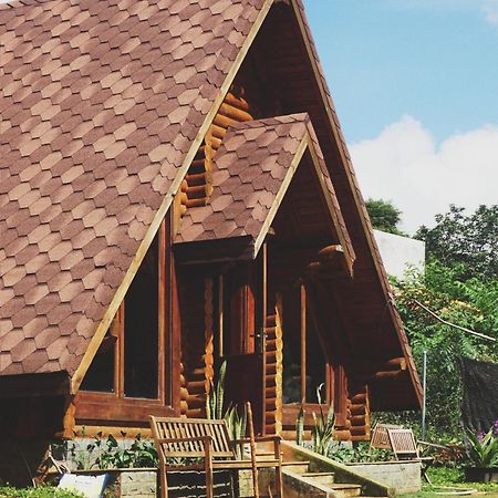 Nha Bao La - Ho Dak Long Thuong Hotel Bảo Lộc Kültér fotó